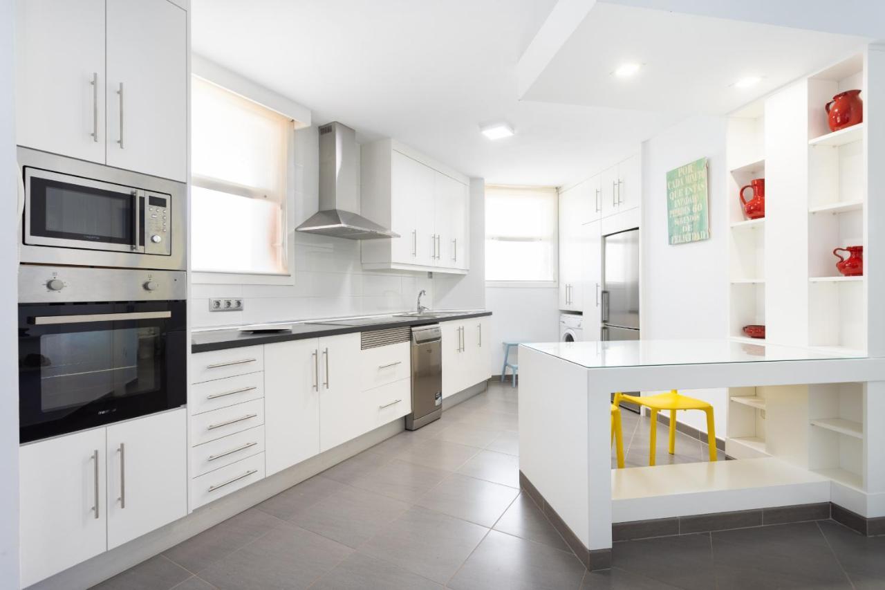Frontline Penthouse With Heated Pool And Parking Apartment *