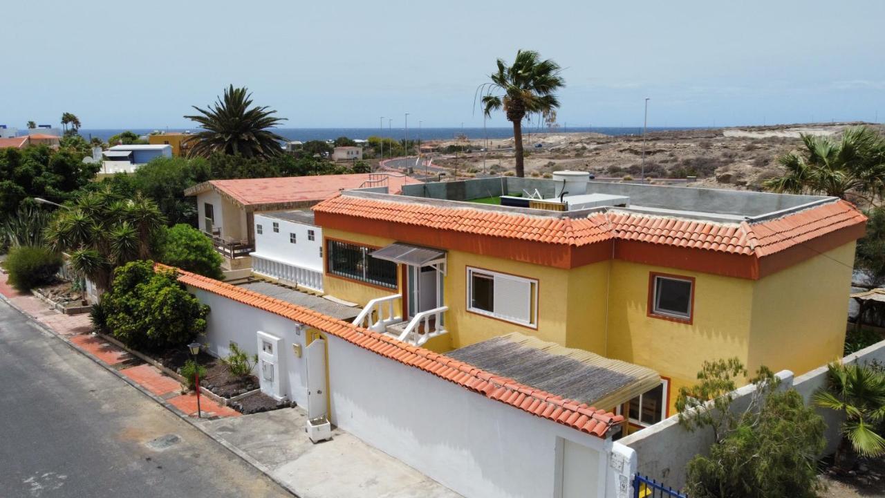 Los Amigos Nomad Hostal *