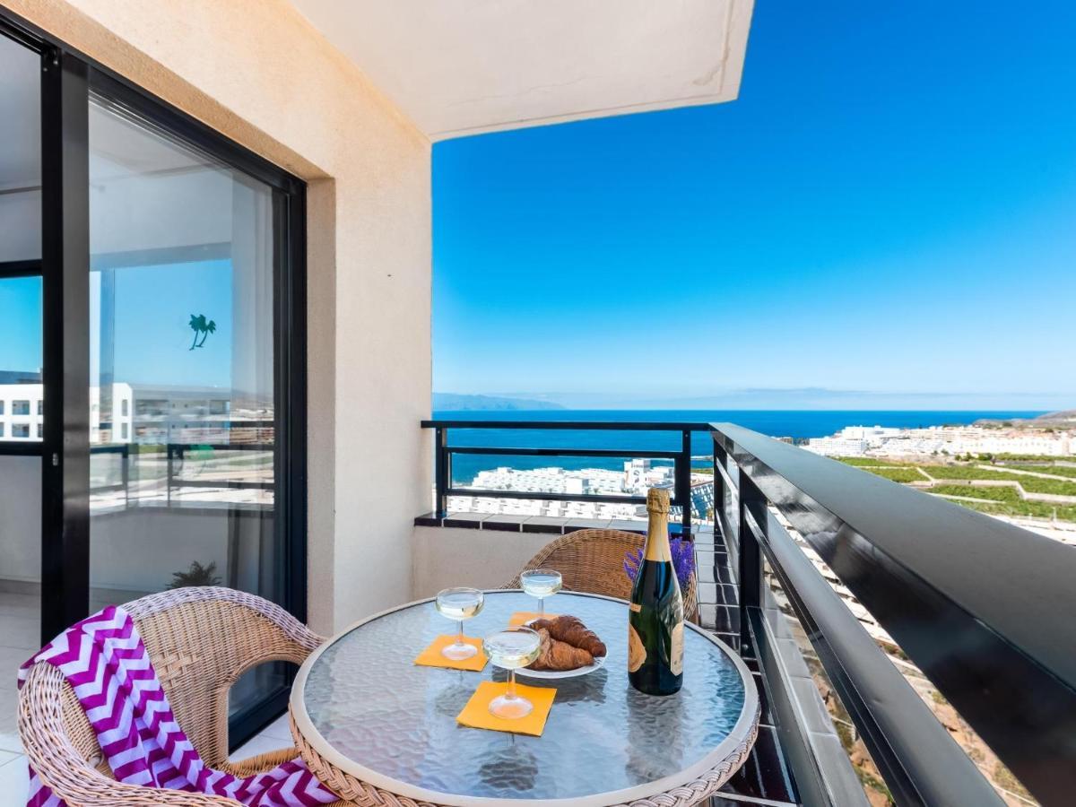 1409 Luxury Paraiso Sea View Appartement *