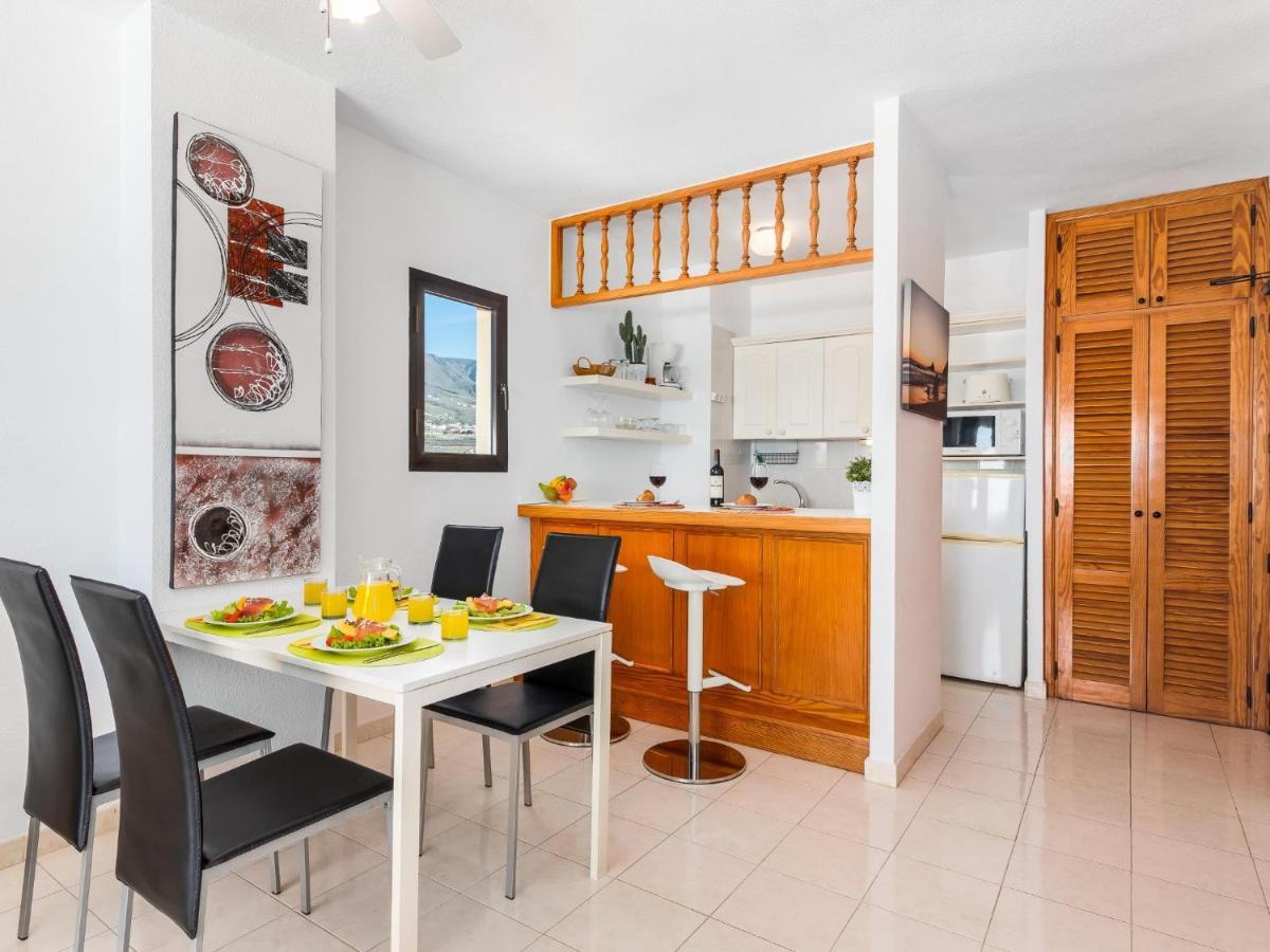 1409 Luxury Paraiso Sea View