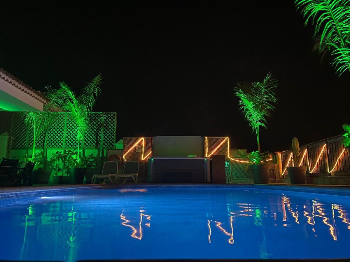 Villa Puerto Santiago: Luxury 5-bedroom With Pool And Disabled Access