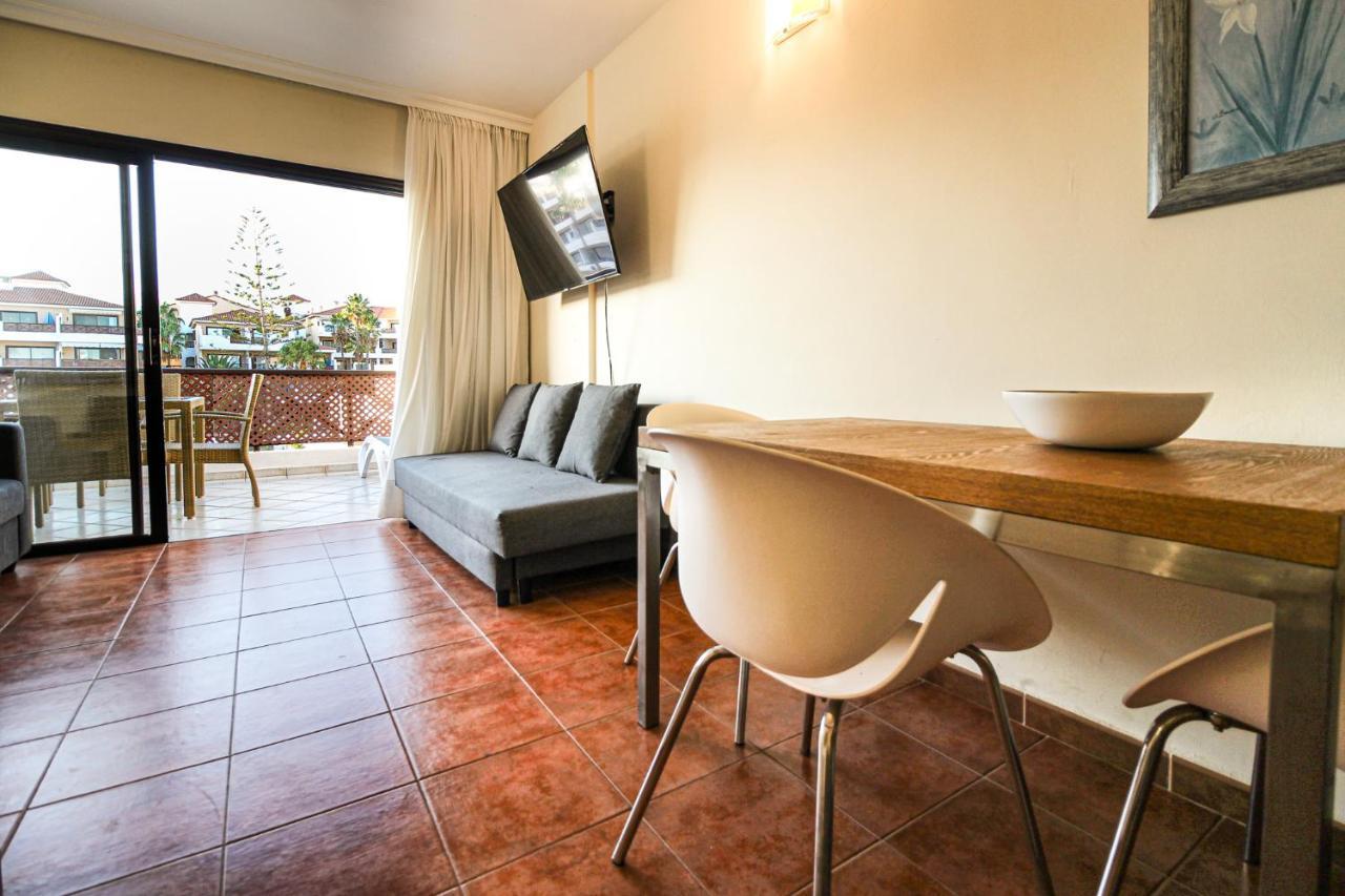 On Floor With Heated Pool In Golf Del Sur Apartment San Miguel de Abona