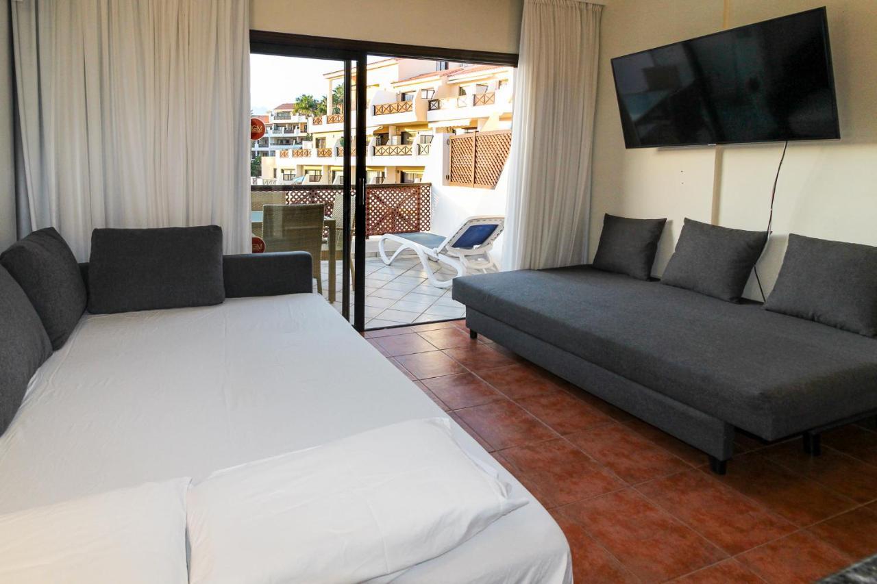 On Floor With Heated Pool In Golf Del Sur Apartment *