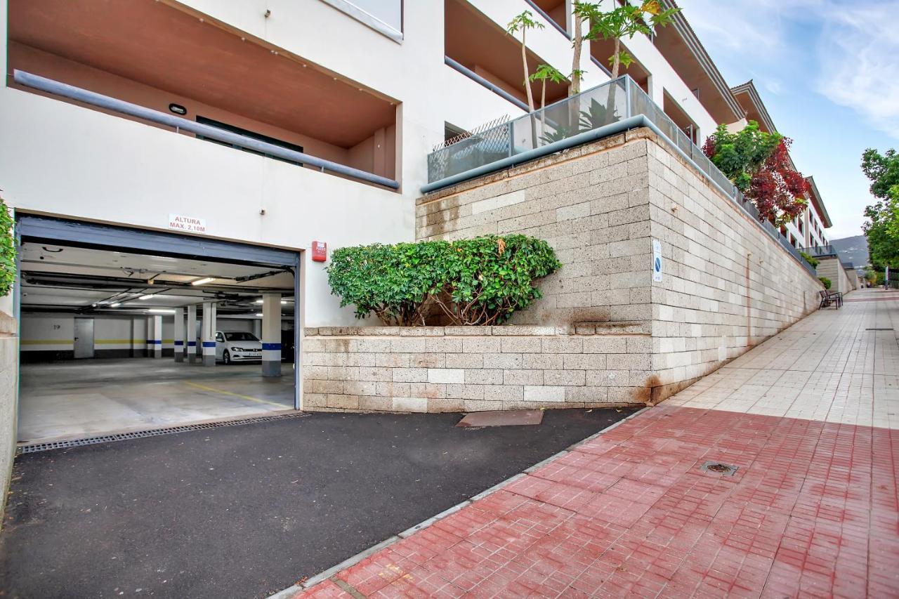 Apartment El Paraiso, Beautiful Swimming Pool With Ocean View, Parking, Fiber