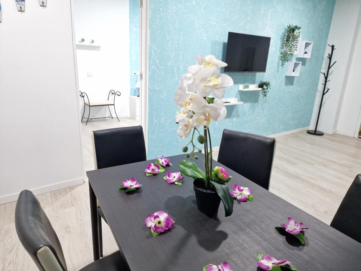 Hébergement de vacances 301, 2 Bedrooms, Near Playa De Americas & Free Wifi