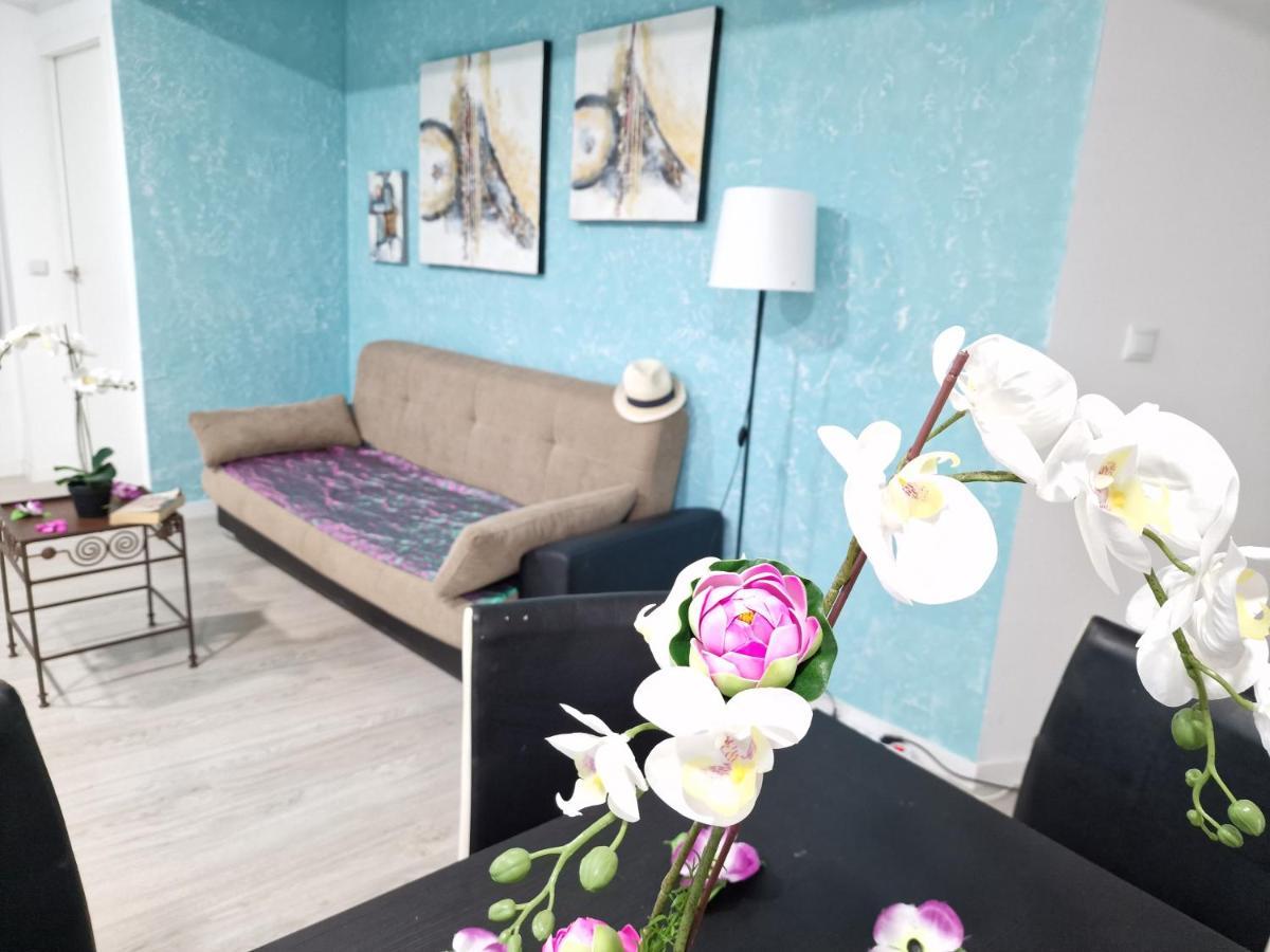 301, 2 Bedrooms, Near Playa De Americas & Free Wifi Playa de las Américas
