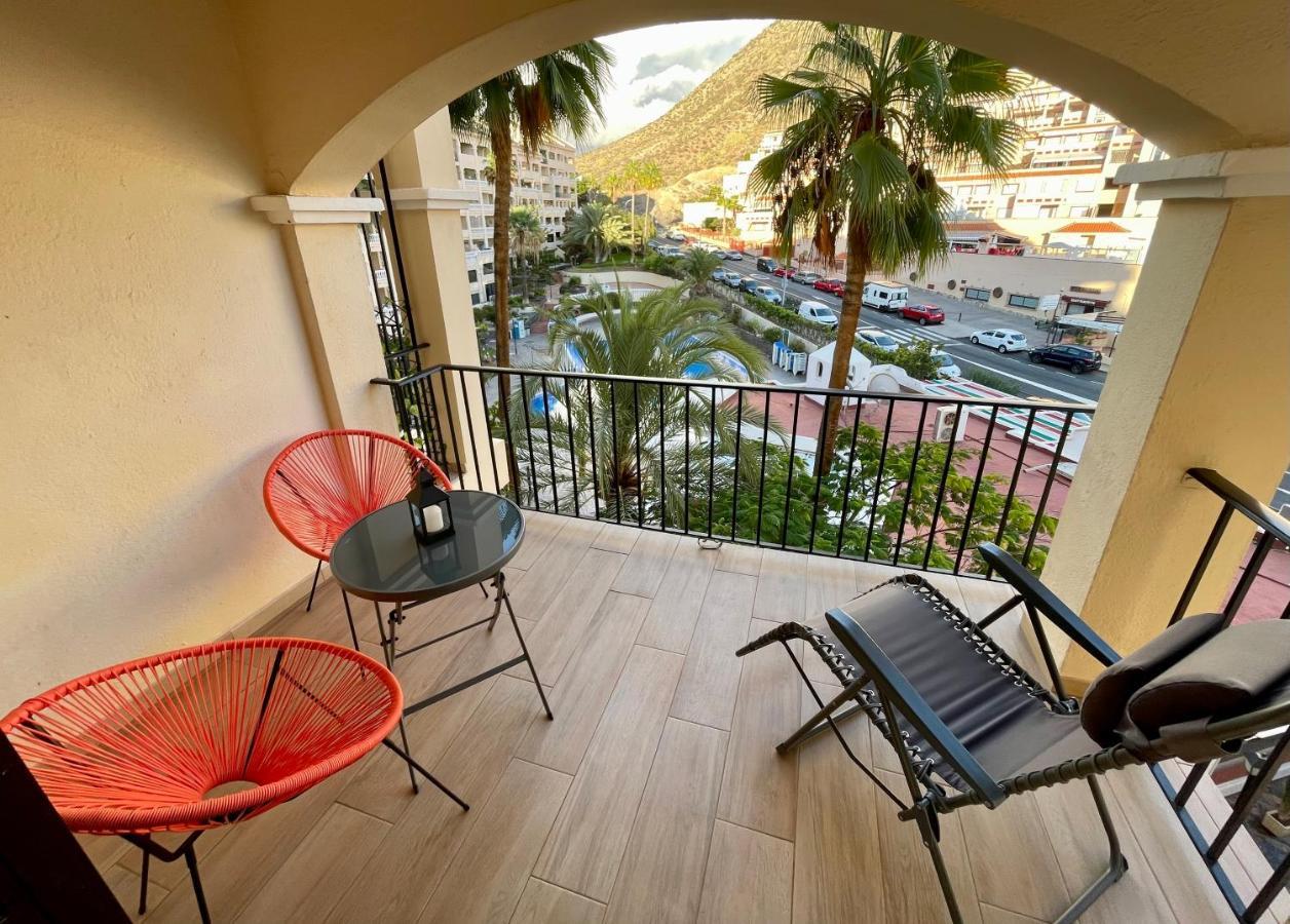 Apartamento Castle Harbour Cristianos Beautiful With Pool View Los Cristianos (Tenerife)