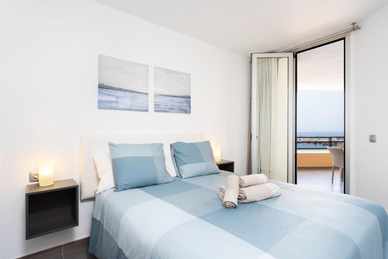 Frontline Penthouse With Heated Pool And Parking *