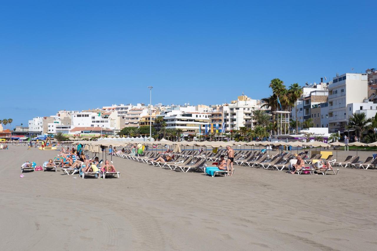 Frontline Penthouse With Heated Pool And Parking Los Cristianos (Tenerife)