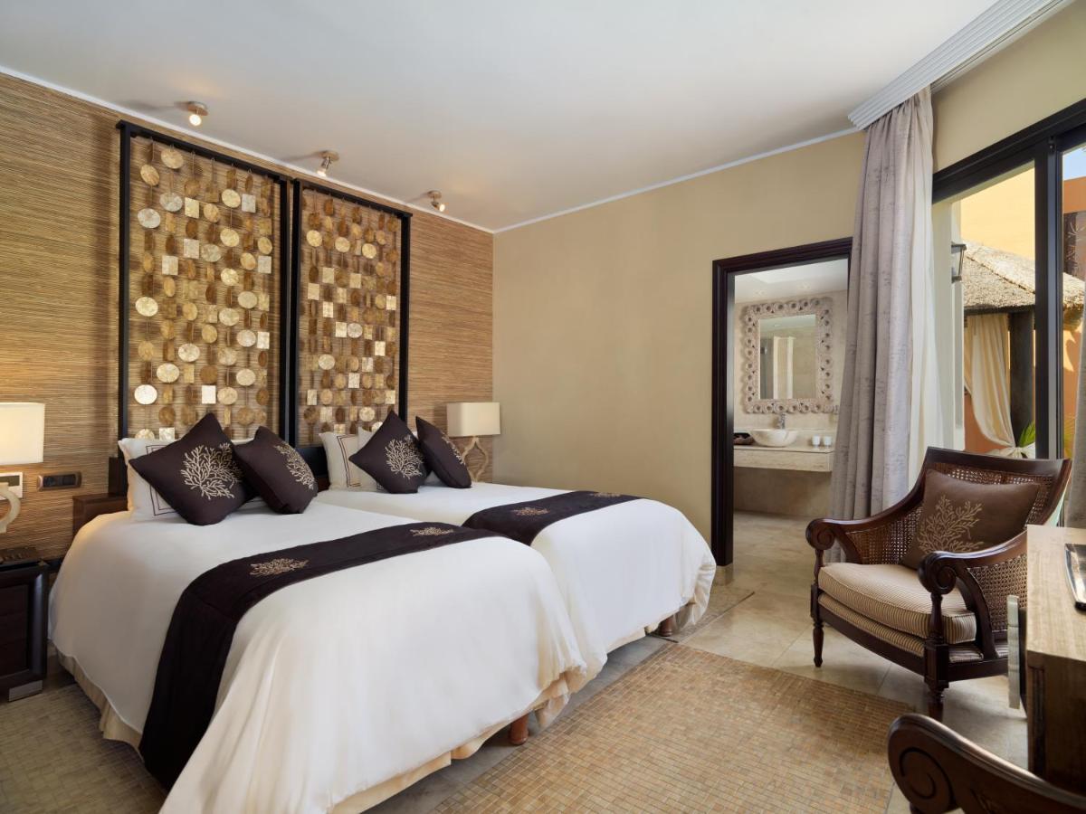 Royal Garden Villas, Luxury Hotel