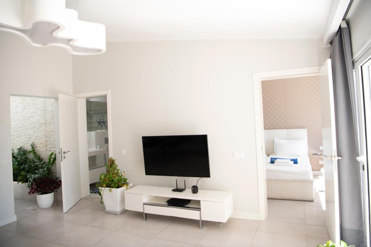 Luxury In Island Village Apartment *