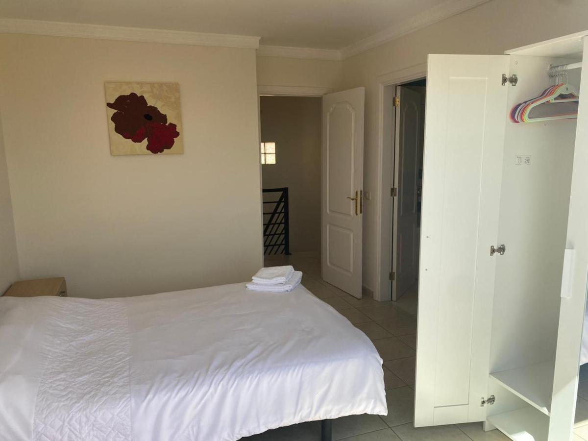 Casa Mariben, Vacation Vv 3 Bedrooms Private Pool With Sea Views
