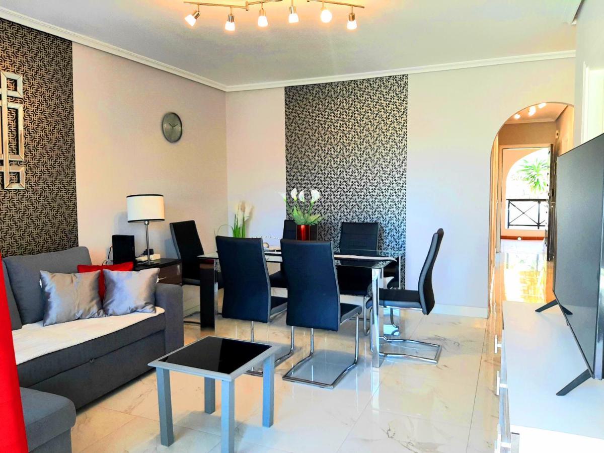 Elegant Style 3-bedroom Brand New San Miguel de Abona