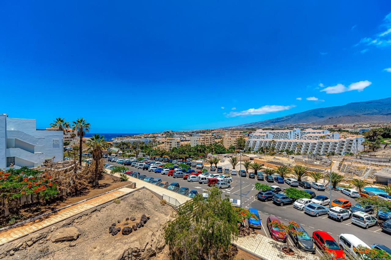 Beautiful 2 Bedroom Vista Del Mar Costa Adeje (Tenerife)