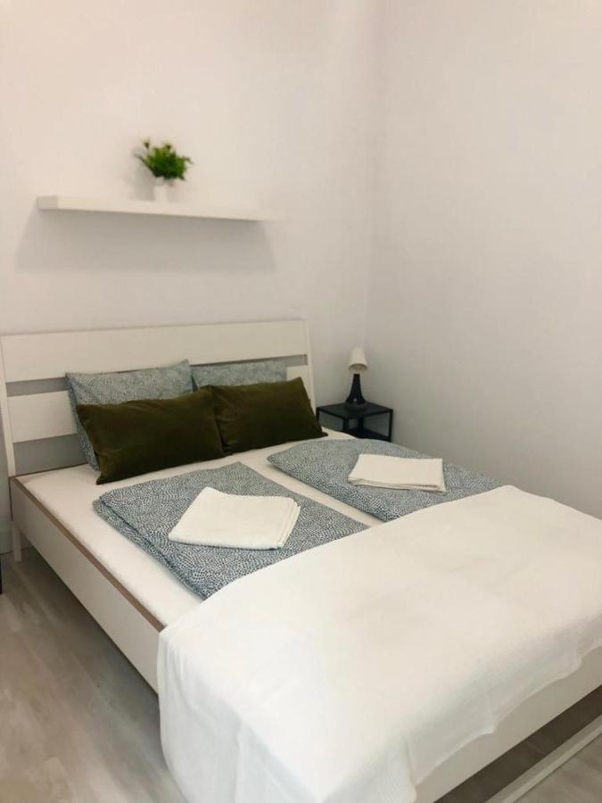 Hills - 2 Bedroom With Ocean Views And Air-condition A Appartement