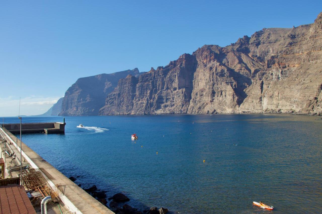 Luxury Beachfront Ocean View Apartment Acantilado de los Gigantes