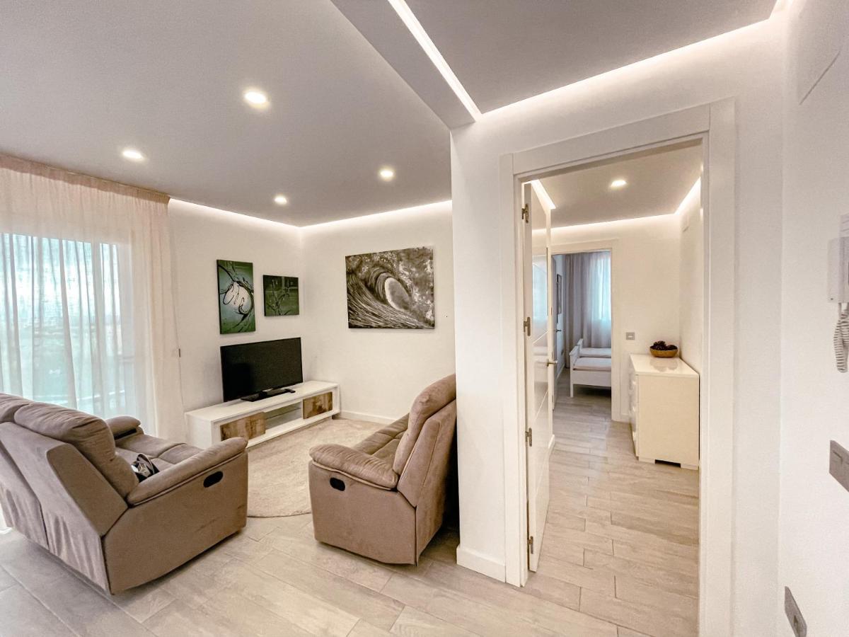 3-bed Flat , Ocean Garden , Heated Pool & Parking, Pp207 Apartment