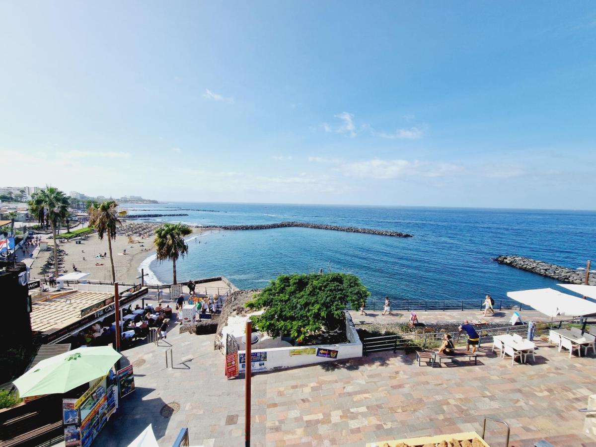 First Line Of The Ocean, 3 Bedrooms & Free Wifi Holiday home *