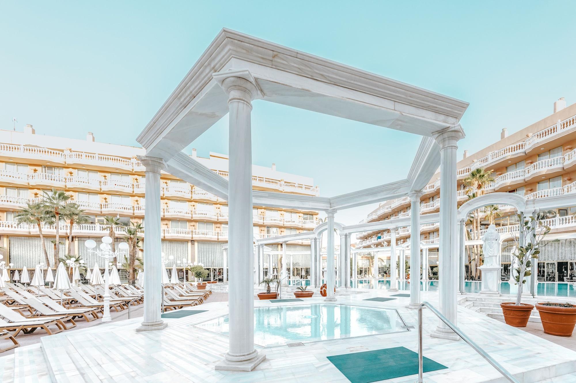Cleopatra Palace 4*