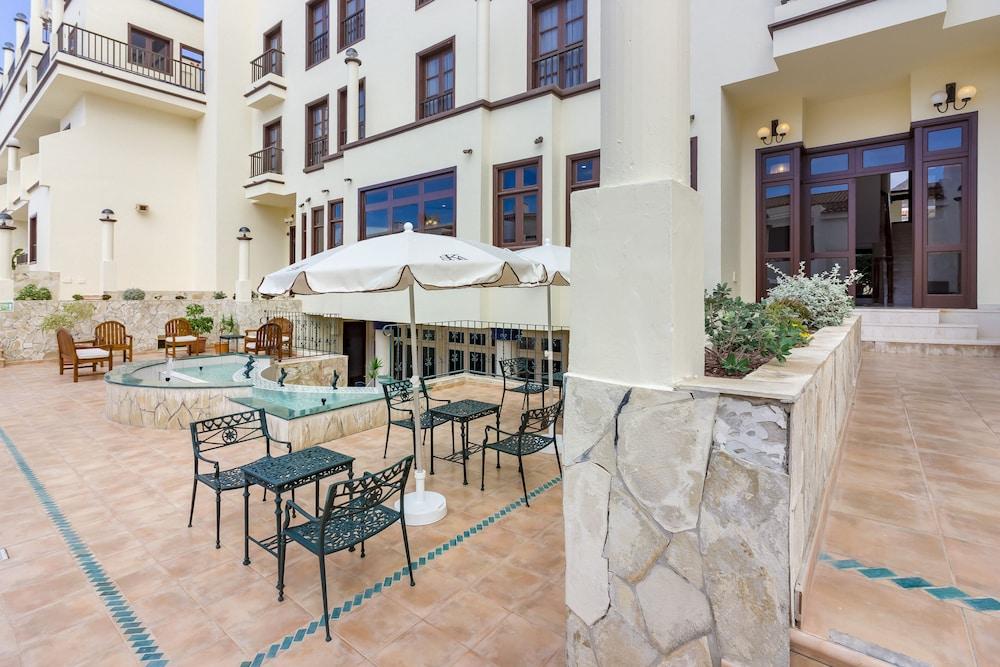 Klayman Olivina Aparthotel 3*