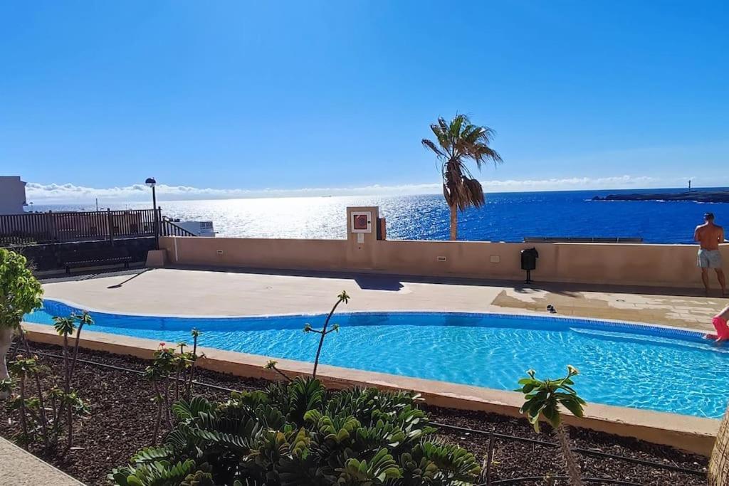 Beach And Pool View , 4 People, And Free Wifi Apartment