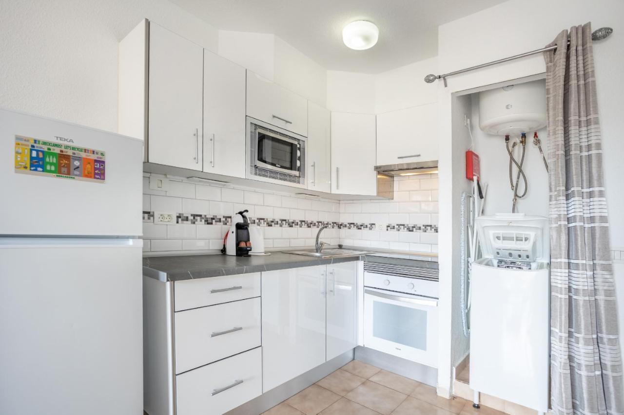 Matthew's Flat Cristianos By Lovetenerife *