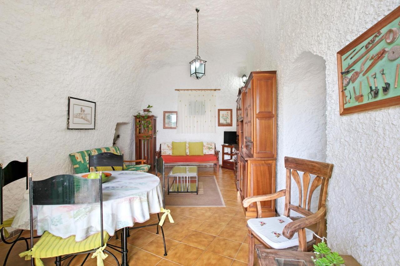 Finca Imoses Bailon Villa