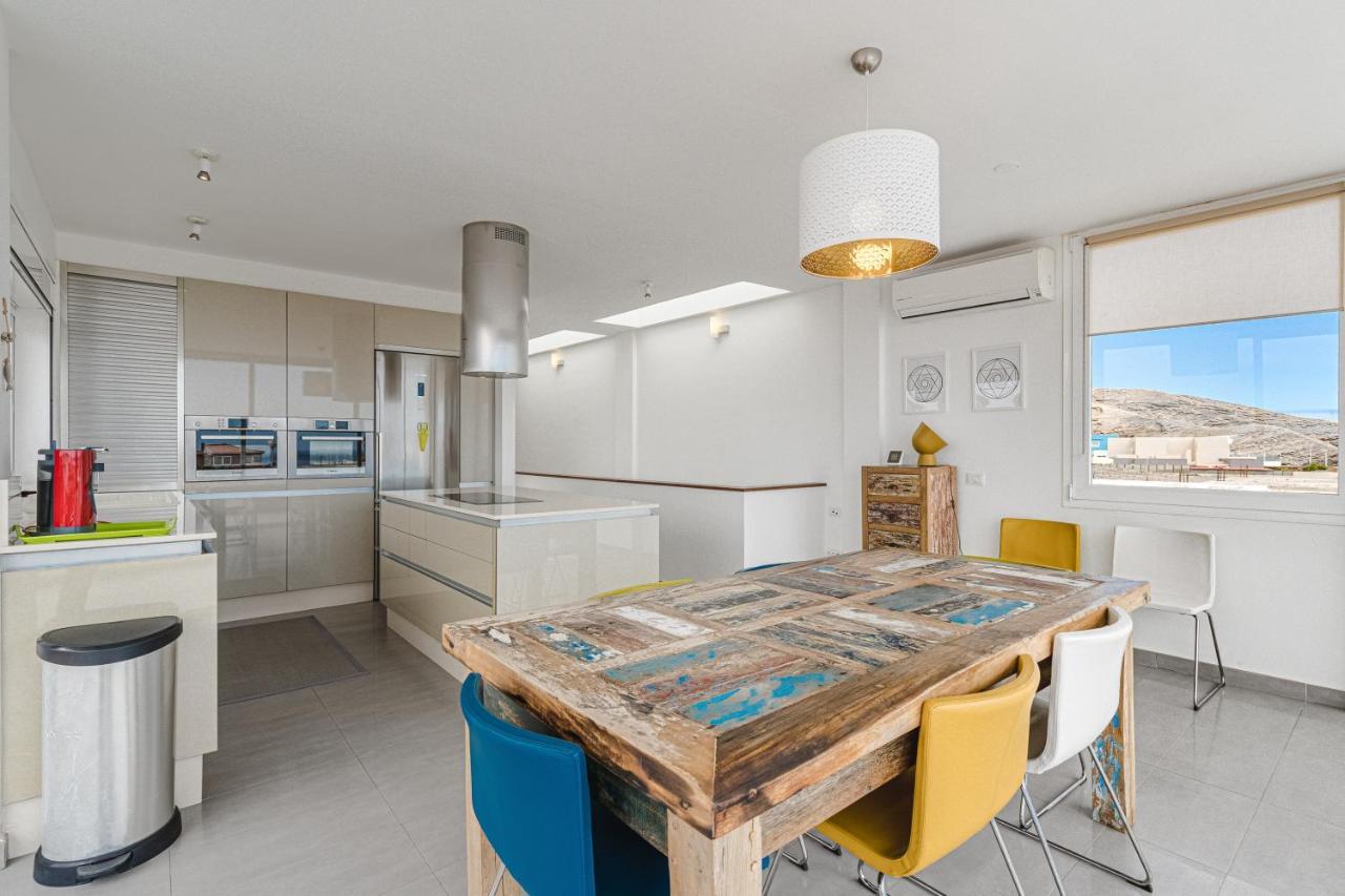 Modern 3bdr With Heated Pool