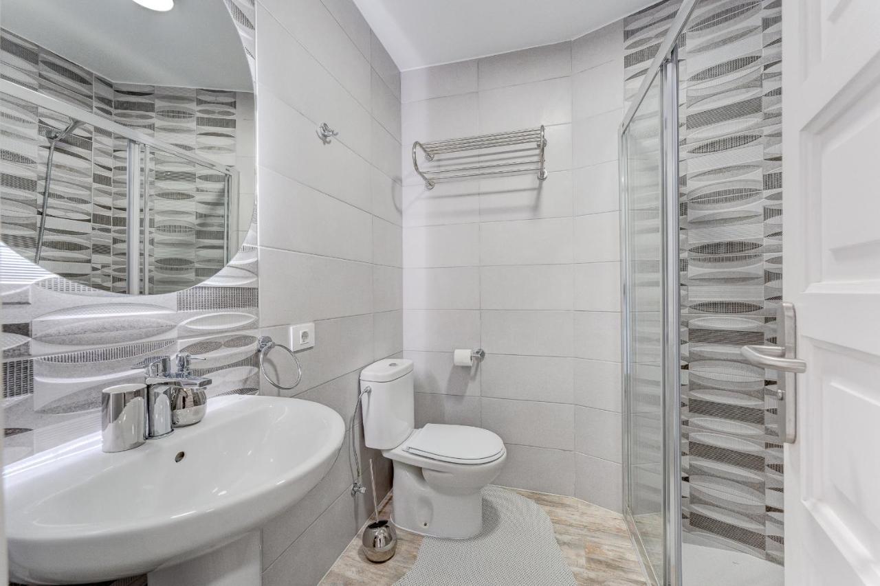 Park Santiago 2 Luxury 8 Apartment *
