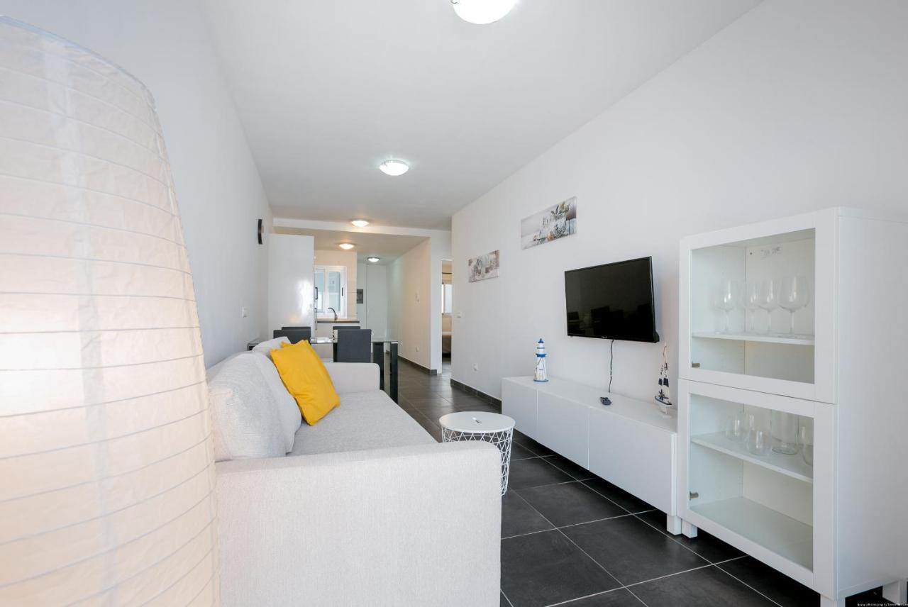 Apartment Cristianos Center Iv