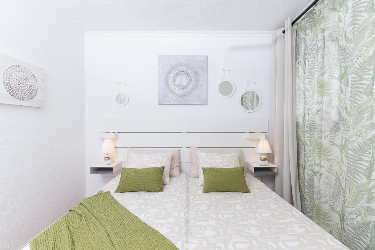Sea View, Newly Renovated, 2 Bedrooms In