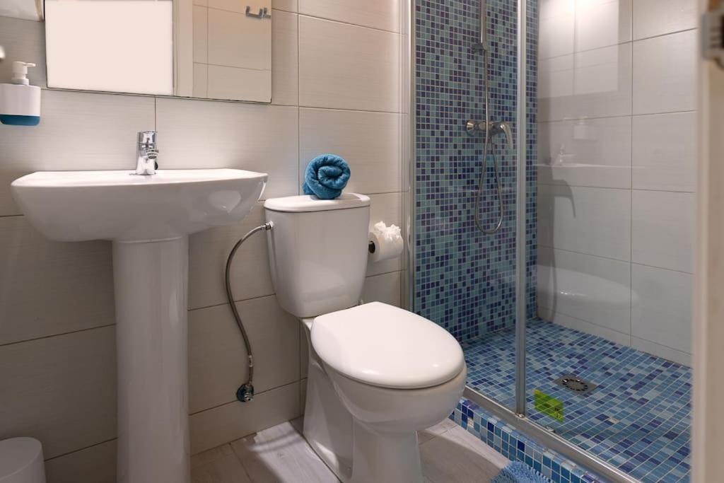 Apartment Beautiful Duplex In 3 Minutes Walking To The In Playa De Americas *