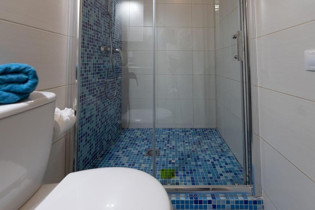 Apartment Beautiful Duplex In 3 Minutes Walking To The In Playa De Americas *