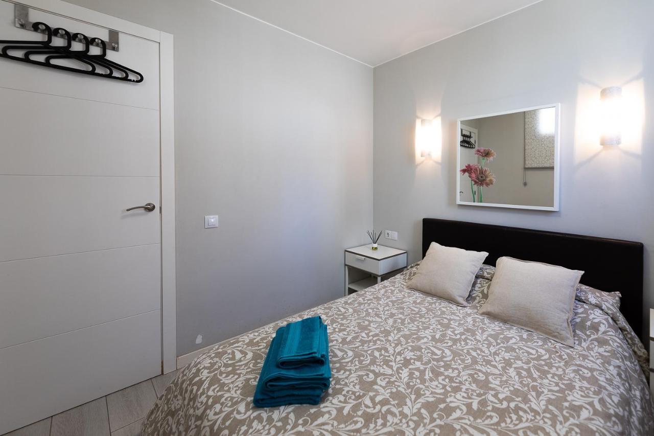 Beautiful Duplex In 3 Minutes Walking To The In Playa De Americas