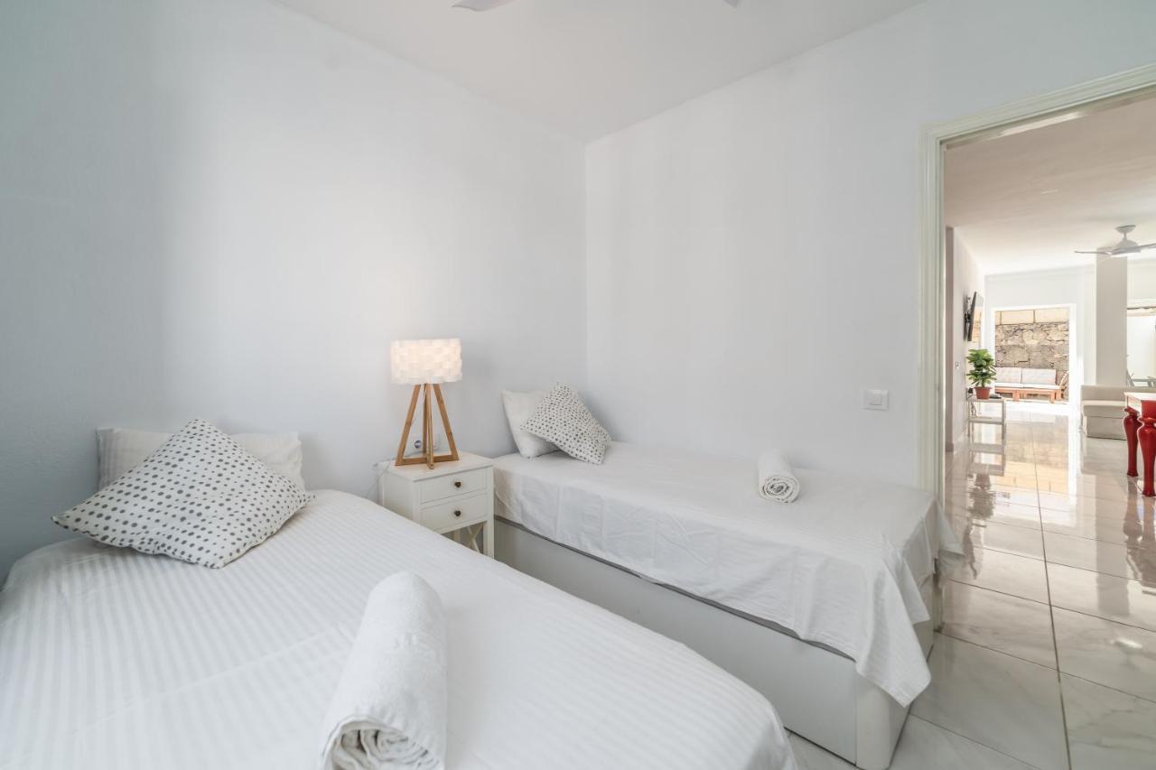De 2 Apartment Chayofa