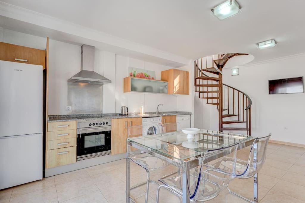 Pleasant Duplex San Juan With 2 Bedrooms Apartamento