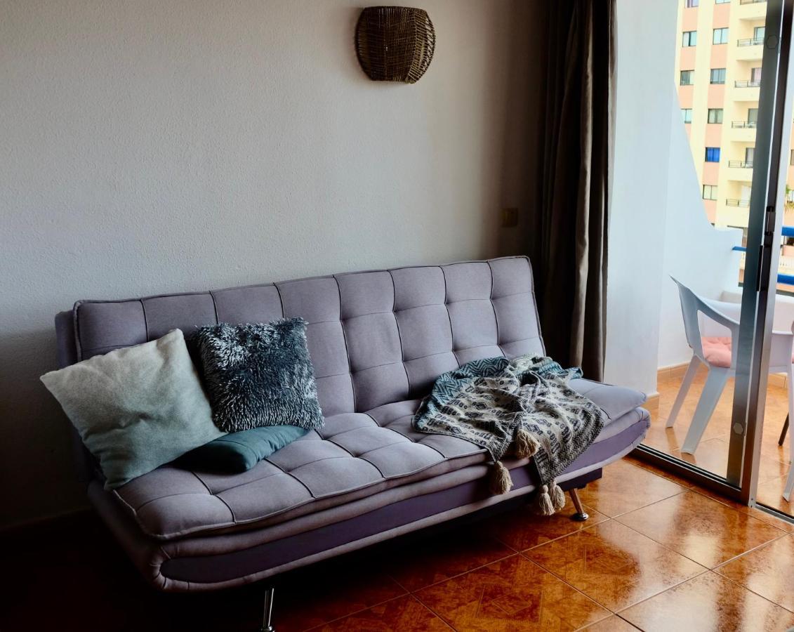 Pleasantly Studio With A Sea View And Pool, Paraiso Del Sur 611 Holiday home *