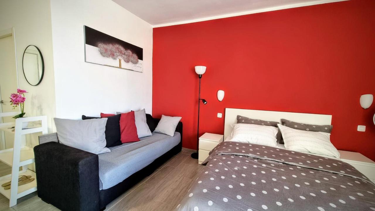 Stunning Studio With A Sea View And Pool, Paraiso Del Sur 1309