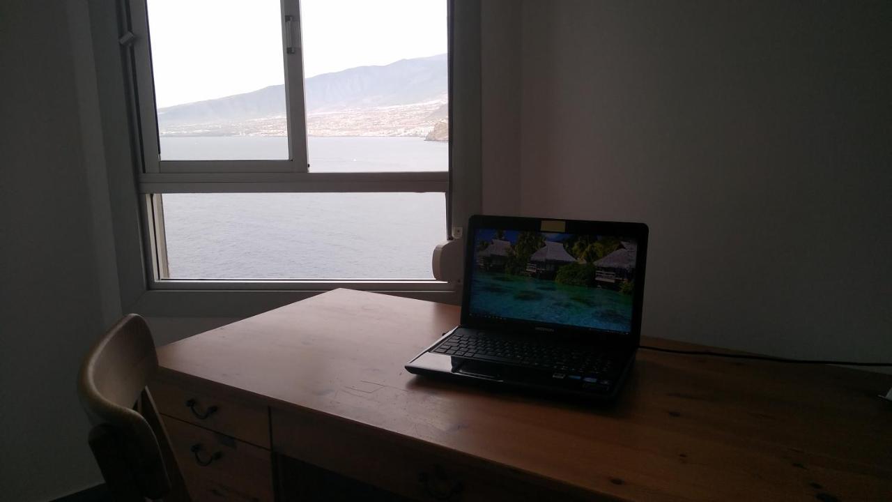 With Private Bathroom And Sea View, 50 M Del Mar * Radazul
