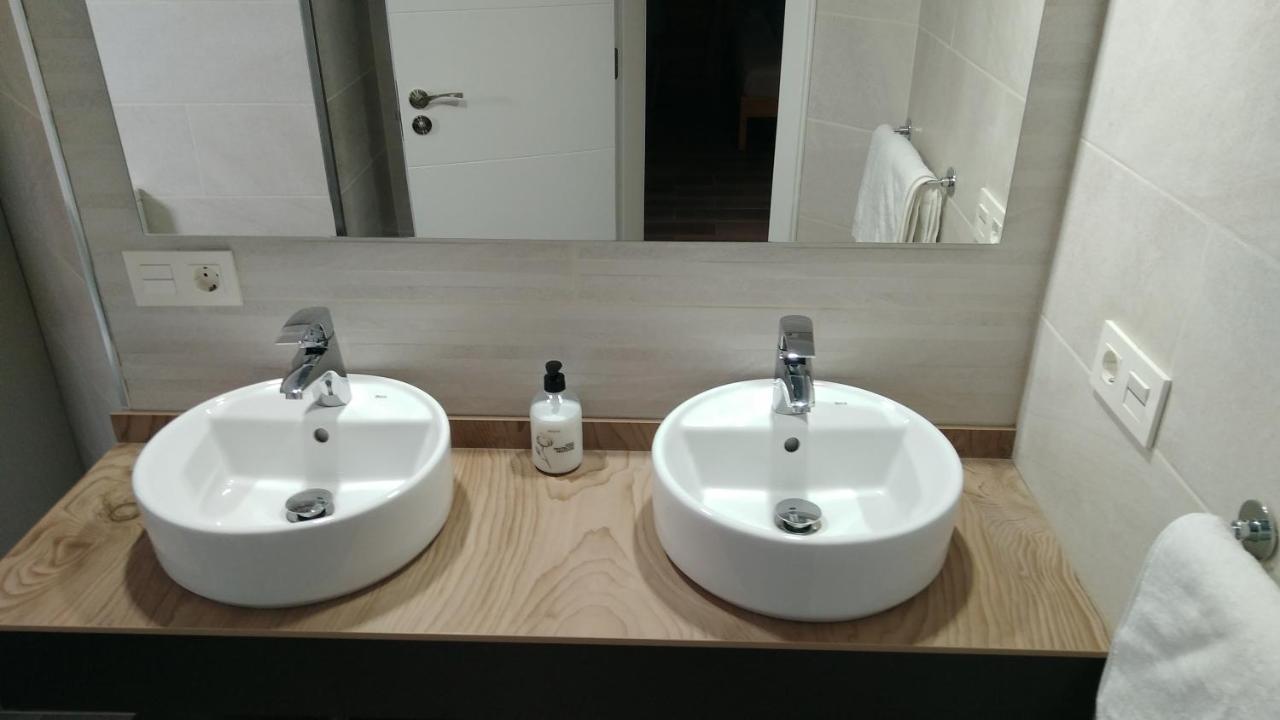 Habitación en casa particular With Private Bathroom And Sea View, 50 M Del Mar *