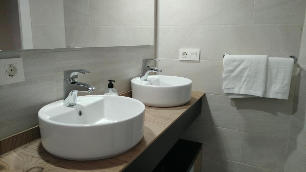 Habitación en casa particular With Private Bathroom And Sea View, 50 M Del Mar Radazul