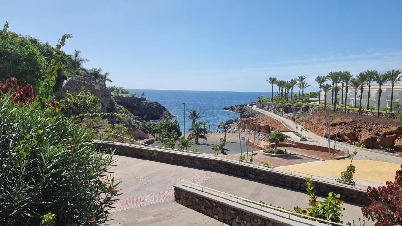 Holiday home Stunning Studio With A Sea View And Pool, Paraiso Del Sur 1309