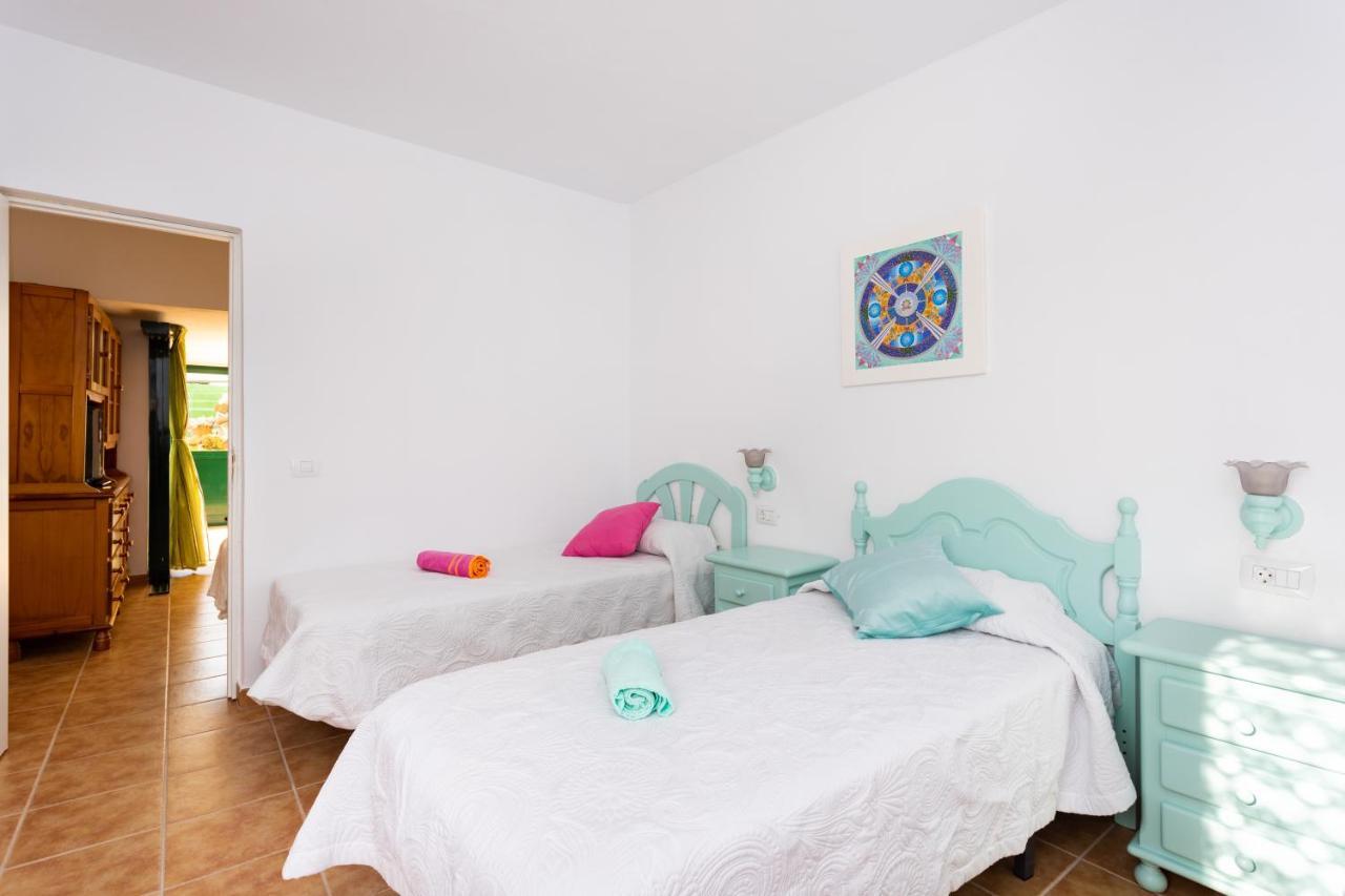 143 Mountain, Seaviews, And Pool Relax By Sunkeyrents * Fasnia