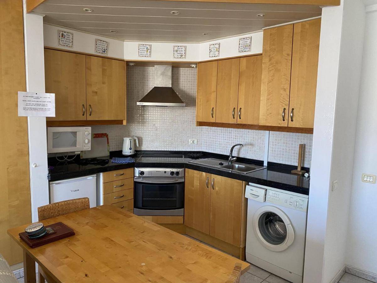5a1, Victoria Court 1, Avenida Londres 6, Cristianos, 38650, Tenerife *