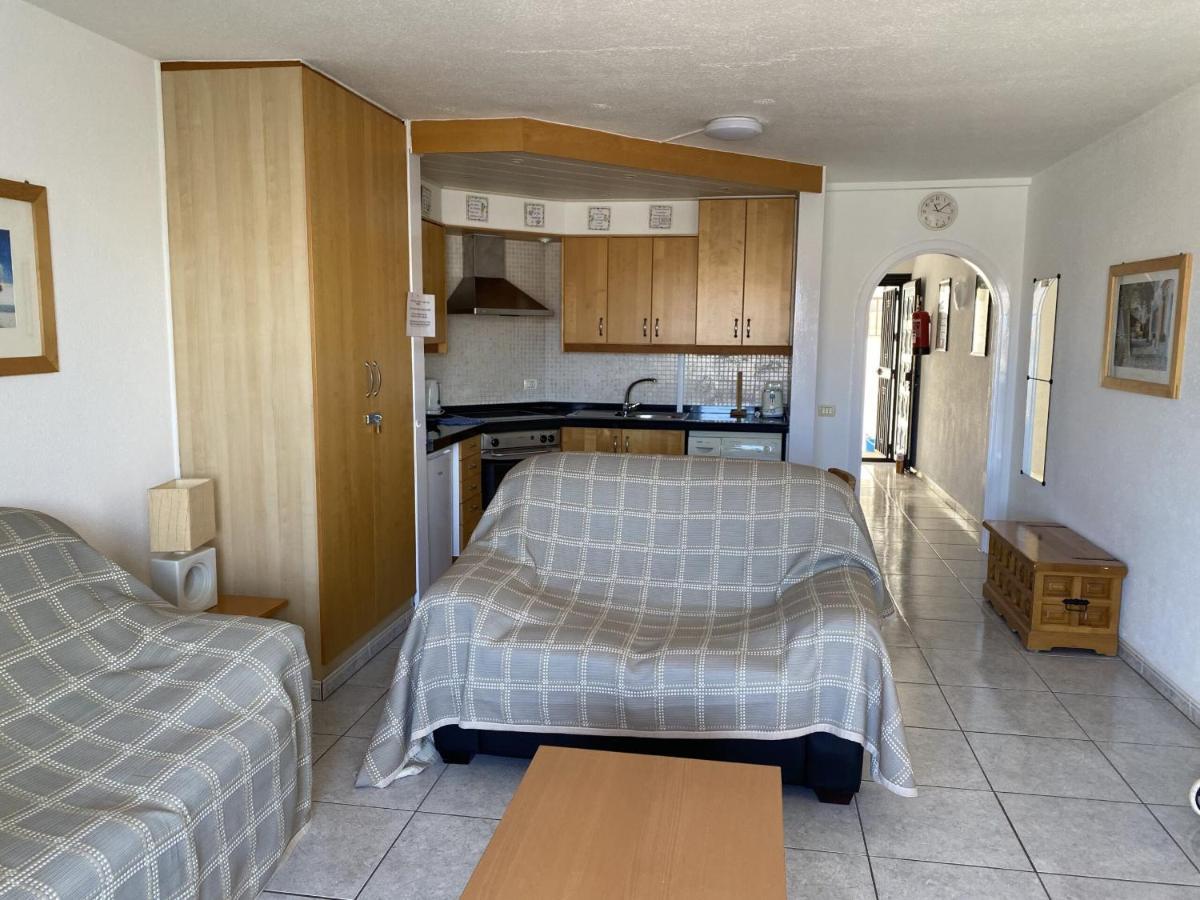 5a1, Victoria Court 1, Avenida Londres 6, Cristianos, 38650, Tenerife * Los Cristianos (Tenerife)
