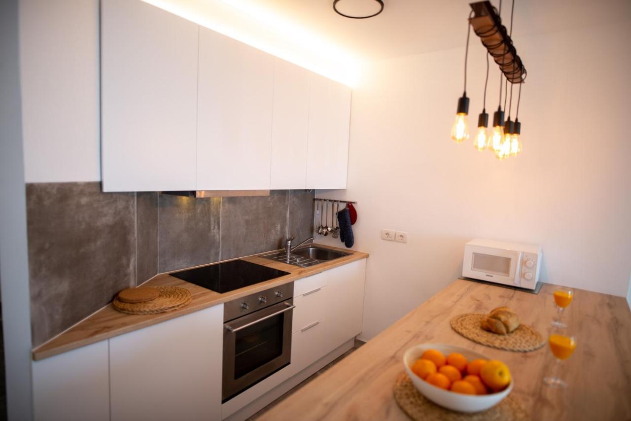 Black Apartamento *