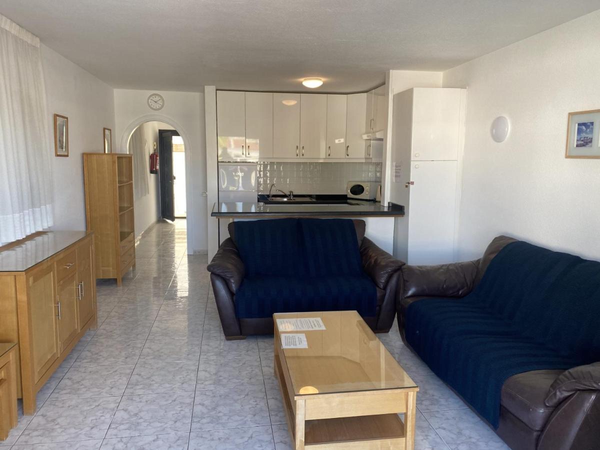 5a1, Victoria Court 1, Avenida Londres 6, Cristianos, 38650, Tenerife * Los Cristianos (Tenerife)
