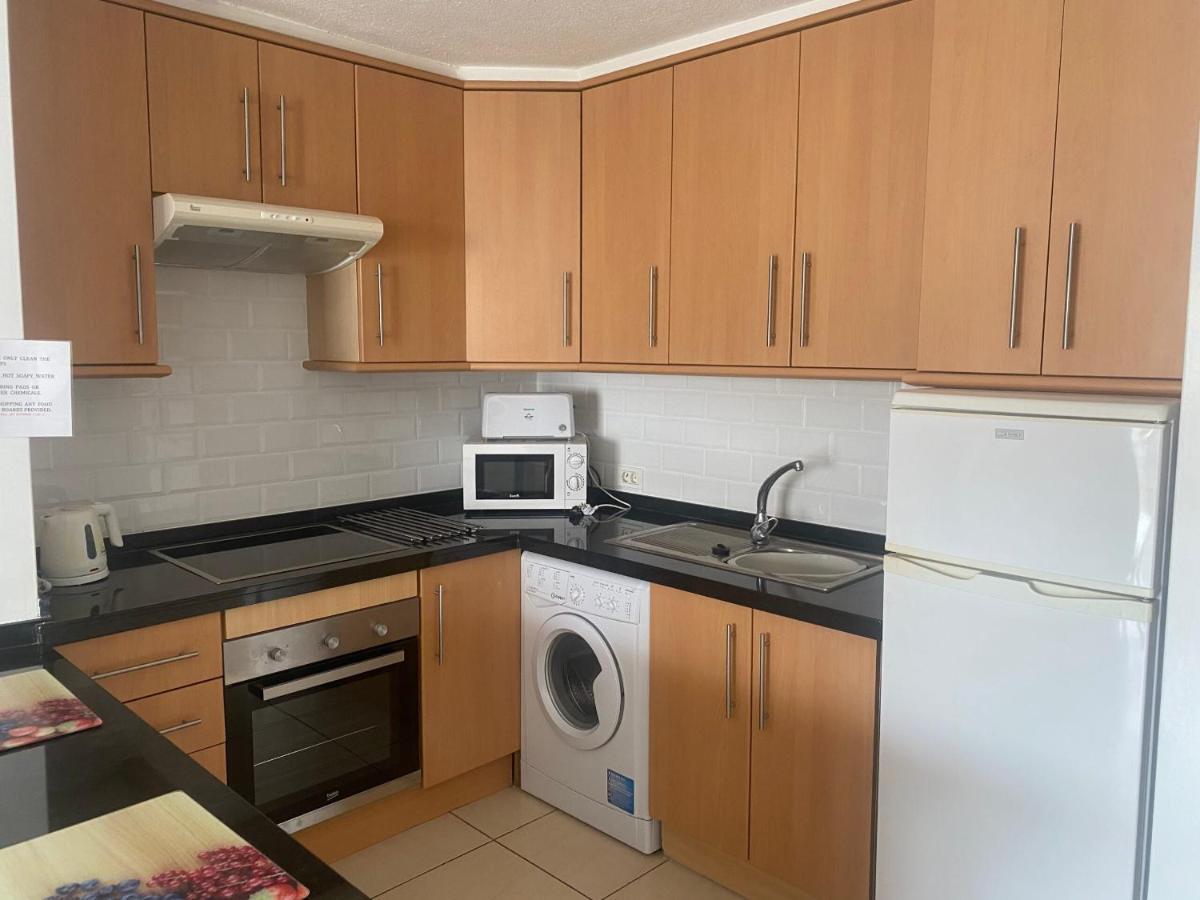 5a1, Victoria Court 1, Avenida Londres 6, Cristianos, 38650, Tenerife Appartement *