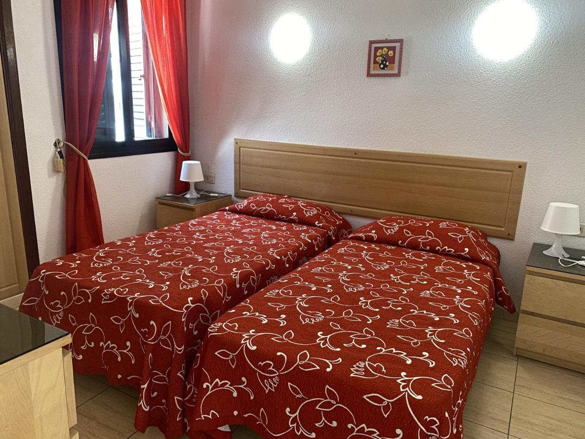 5a1, Victoria Court 1, Avenida Londres 6, Cristianos, 38650, Tenerife *