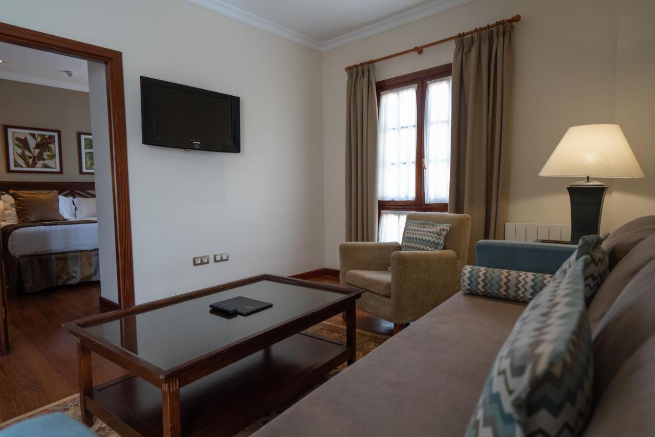 Hotel Laguna Nivaria & 4*